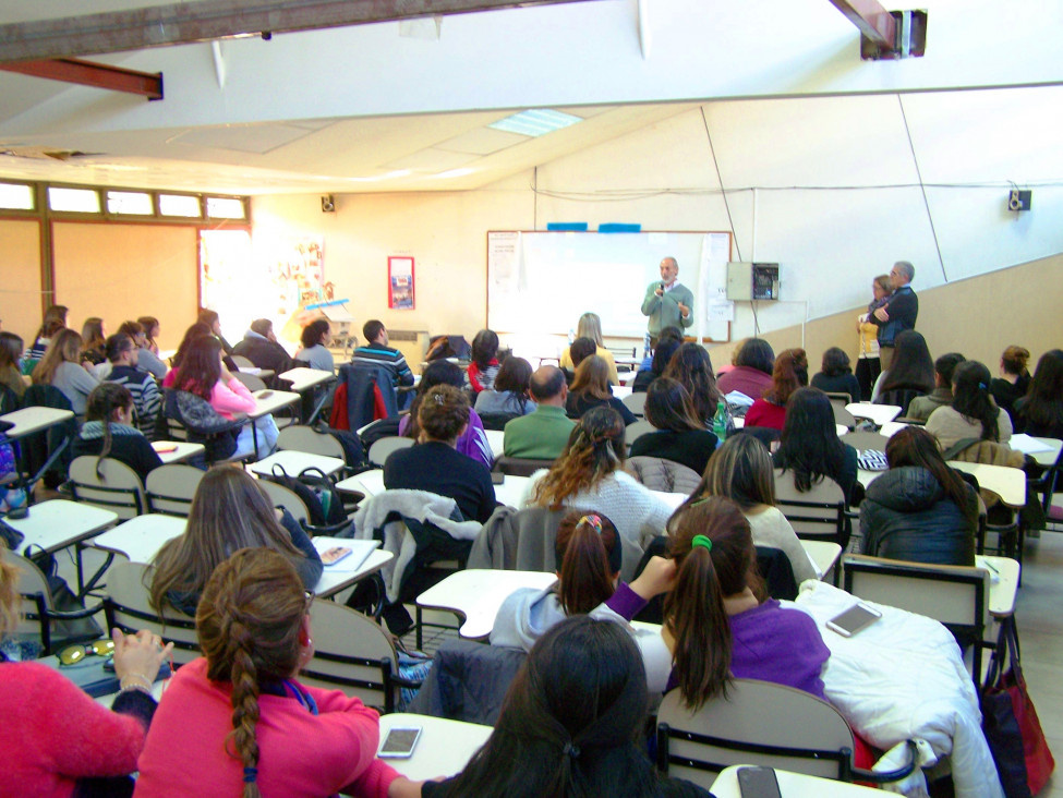 imagen Taller de Derechos Humanos para estudiantes de Educación