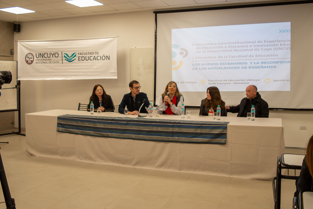 imagen Educación a distancia que abre puertas: en la UNCUYO debaten los nuevos escenarios y modos de enseñanza