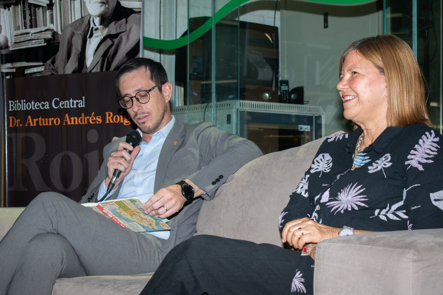 imagen Redescubrir el valor de las preguntas en la enseñanza, la apuesta del libro que presentaron en la UNCUYO