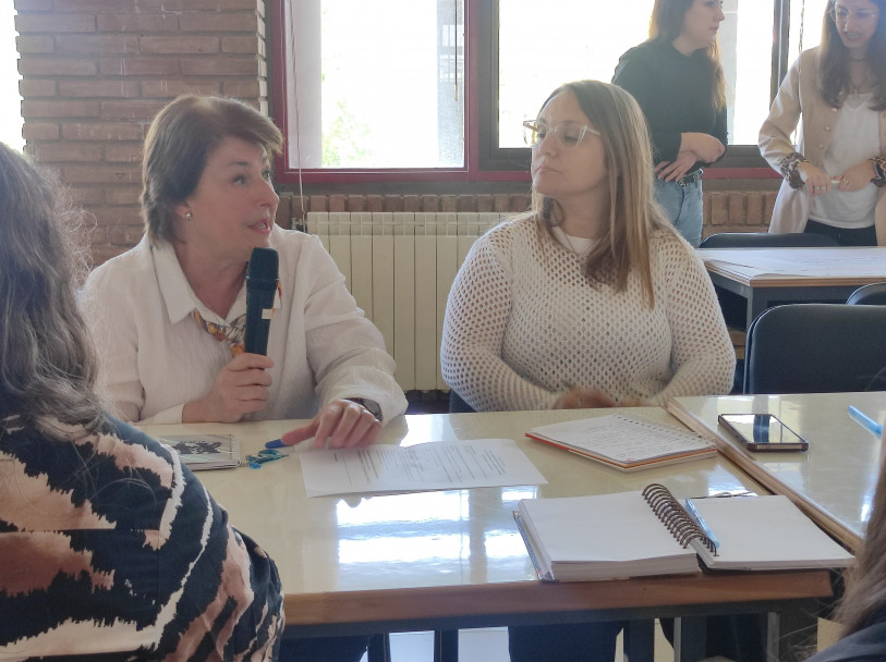imagen Más de 40 nodocentes participaron de un taller sobre acompañamiento de trayectorias académicas 