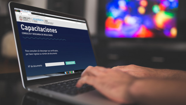 imagen Educación a Distancia: docentes capacitados podrán descargar certificados desde la web