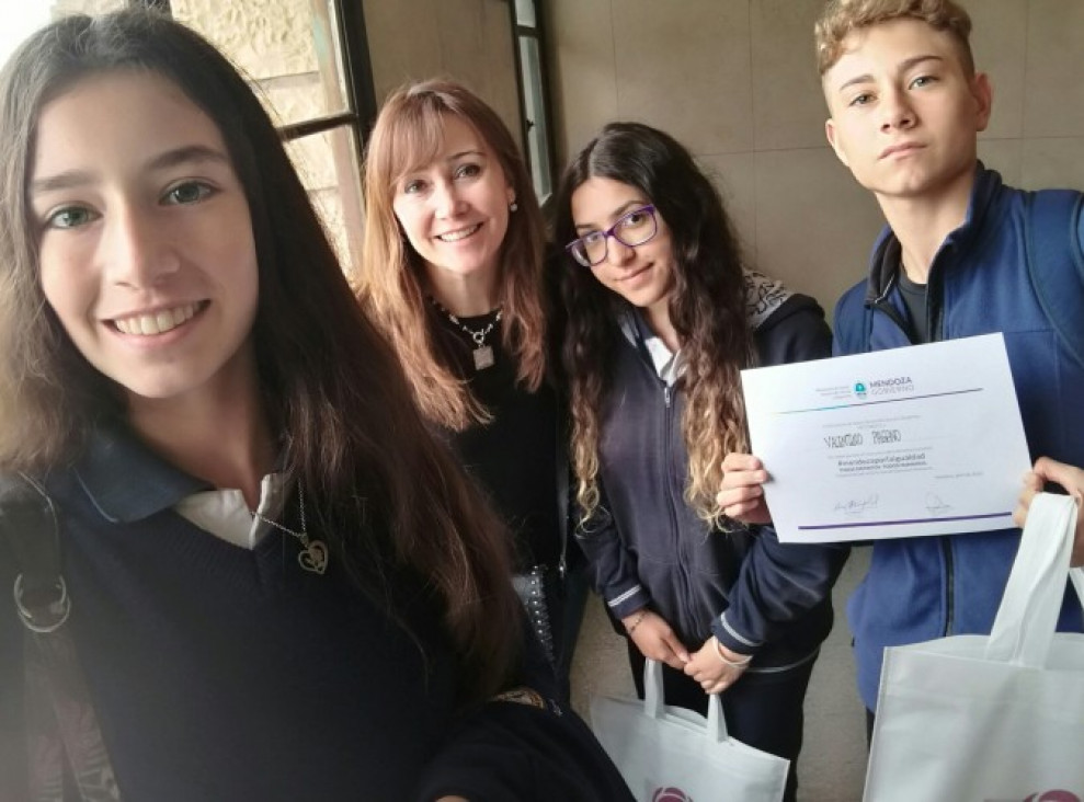 imagen Escuela Martín Zapata sigue cosechando premiaciones
