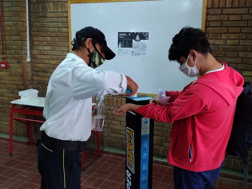 imagen Comenzó el ciclo lectivo 2021 en las escuelas secundarias de la UNCUYO