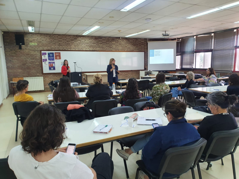 imagen Docentes de la UNCUYO compartieron experiencias en tutorías académicas