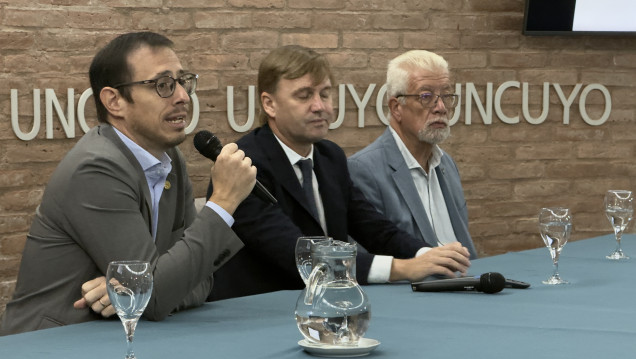 imagen Evaluación y Acreditación: agentes de universidades de Mendoza y otras provincias se capacitan en la UNCUYO
