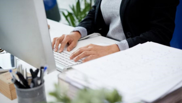 imagen Convocatoria UNCUYO: beca para estudiantes y egresados de Tecnicatura en Software y Licenciatura en Informática