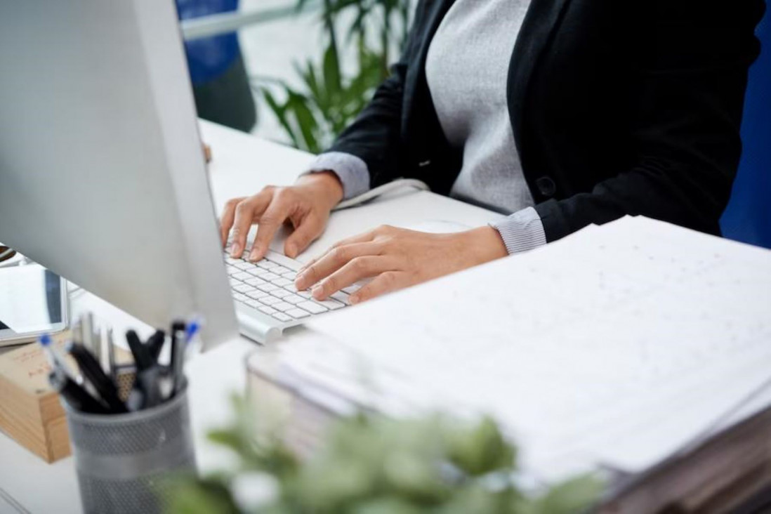 imagen Convocatoria UNCUYO: beca para estudiantes y egresados de Tecnicatura en Software y Licenciatura en Informática