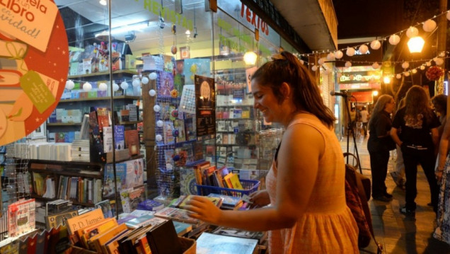 imagen Librería Universitaria participará de La noche de las Librerías