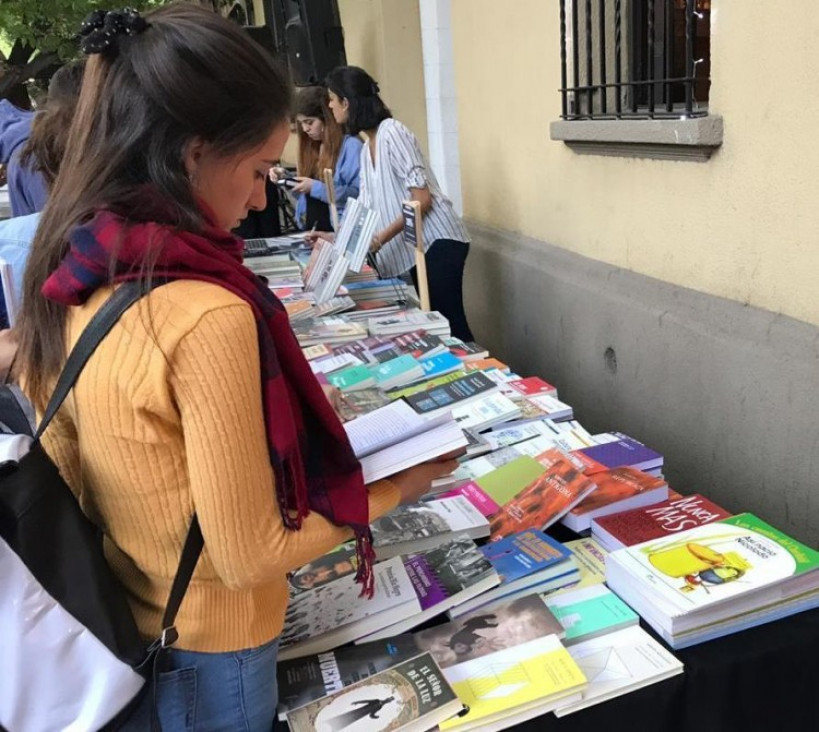 imagen 30 años de la Editorial de la UNCUYO 