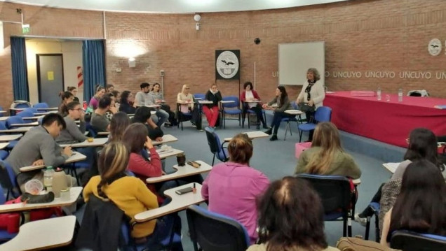 imagen Educación a Distancia convoca a tutores y tutoras para proyecto con escuelas de la universidad