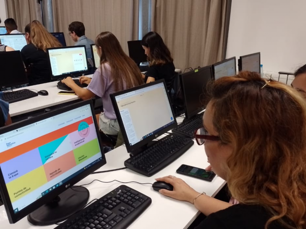 imagen La UNCUYO se reúne con estudiantes para conocer sus experiencias de ingreso 
