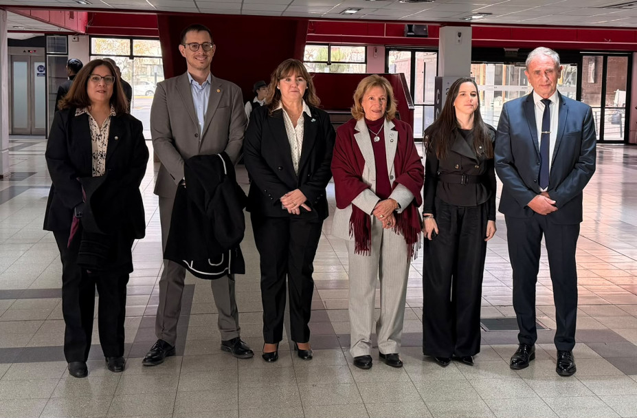 imagen La UNCUYO recibió distinción del Servicio Penitenciario Provincial por su labor educativa en contextos de encierro