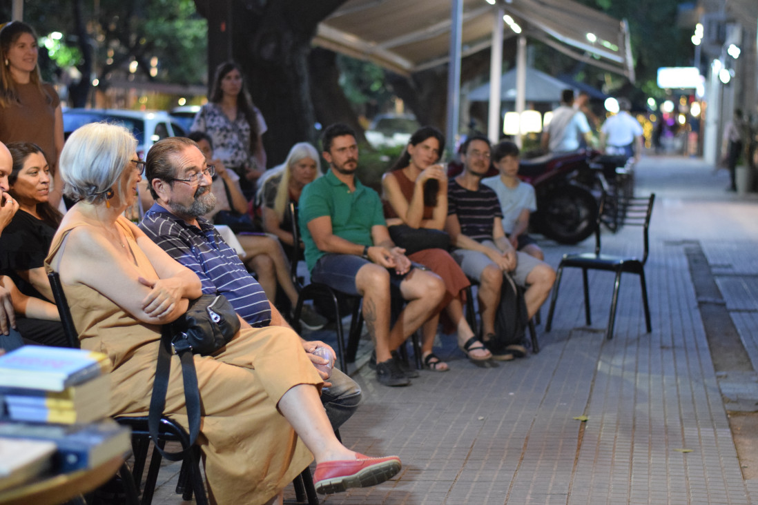 imagen «Maridaje artes y vinos» en la Casa EDIUNC