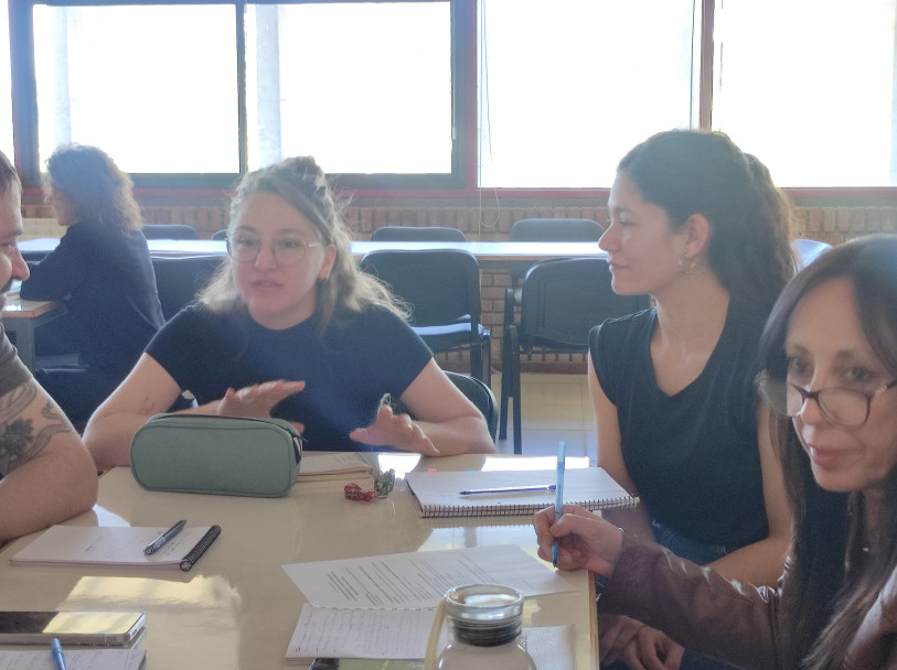 imagen Más de 40 nodocentes participaron de un taller sobre acompañamiento de trayectorias académicas 