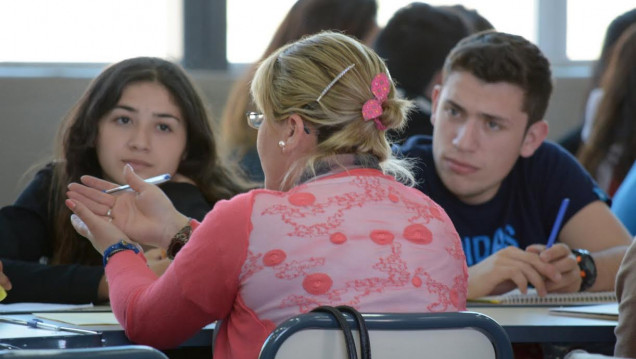 imagen Convocan a estudiantes de profesorados de la UNCUYO a ser tutores en escuelas de Mendoza