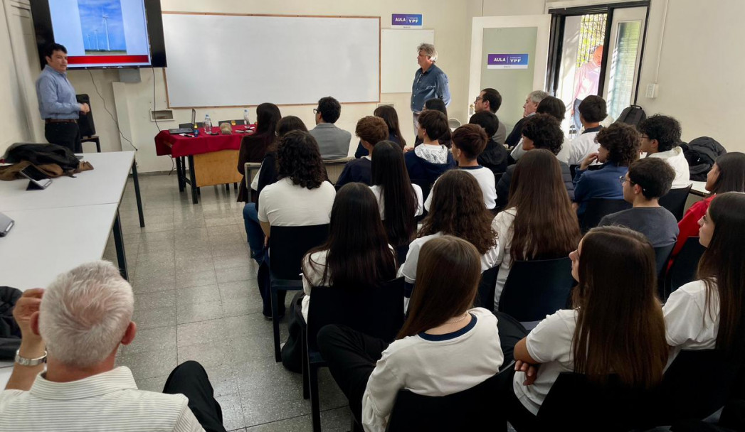imagen UNCUYO y Fundación YPF inauguraron un laboratorio y un aula para la experimentación científica
