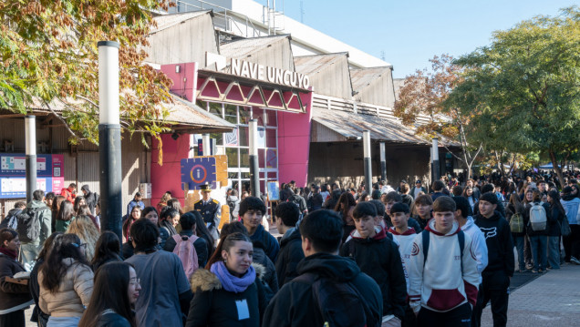 imagen Miles de jóvenes recorrieron la Expo Educativa 2026