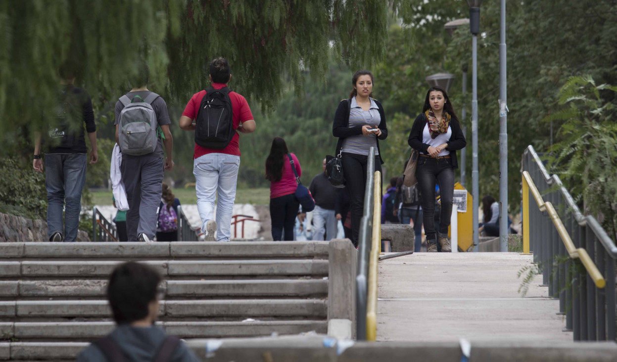 imagen Ciclo punto y seguimos: lanzan el taller teórico-práctico de escritura académica para trabajos finales