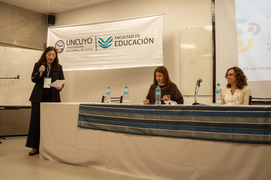imagen Educación a distancia que abre puertas: en la UNCUYO debaten los nuevos escenarios y modos de enseñanza