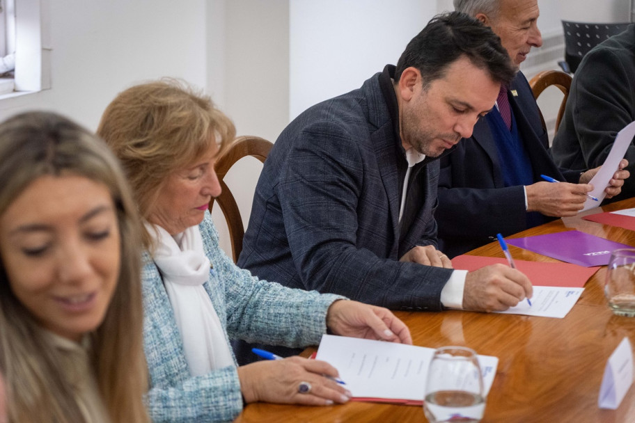 imagen UNCUYO, DGE e instituciones educativas presentaron la Expo Educativa Mendoza 2025