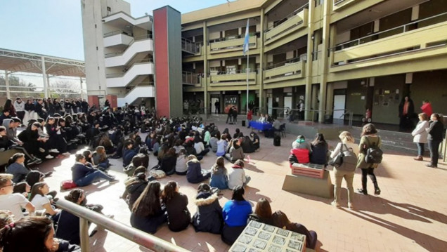 imagen Conocé los resultados del ingreso a escuelas secundarias de la UNCUYO