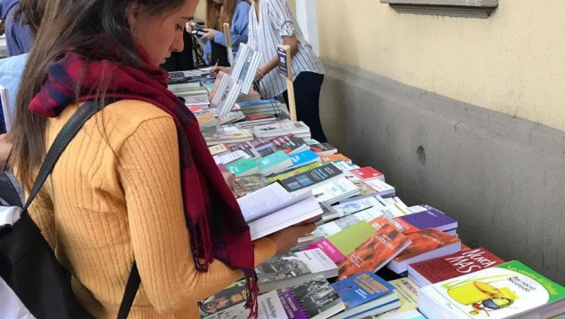 imagen EDIUNC estuvo presente en la "Noche de las Librerías"