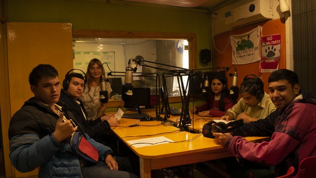 imagen "Estamos al aire": Niños/as y adolescentes transmitieron sus programas por Radio Cuyum