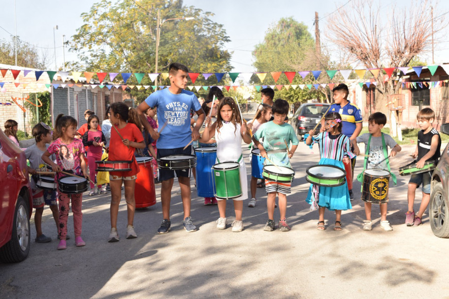 imagen Celebramos el Carnaval en la Biblioteca del Barrio Álvarez Condarco