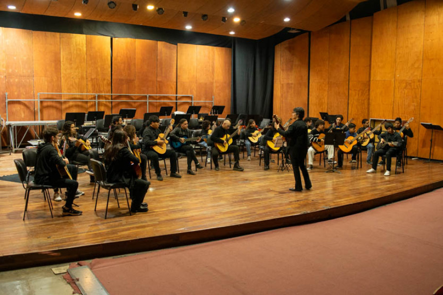 imagen Presentaron un concierto didáctico en la Nave Universitaria