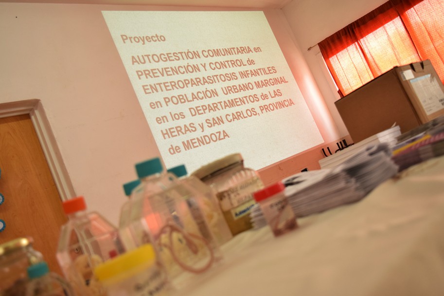 imagen Capacitan para la prevención y control de enteroparasitosis infantiles en San Carlos