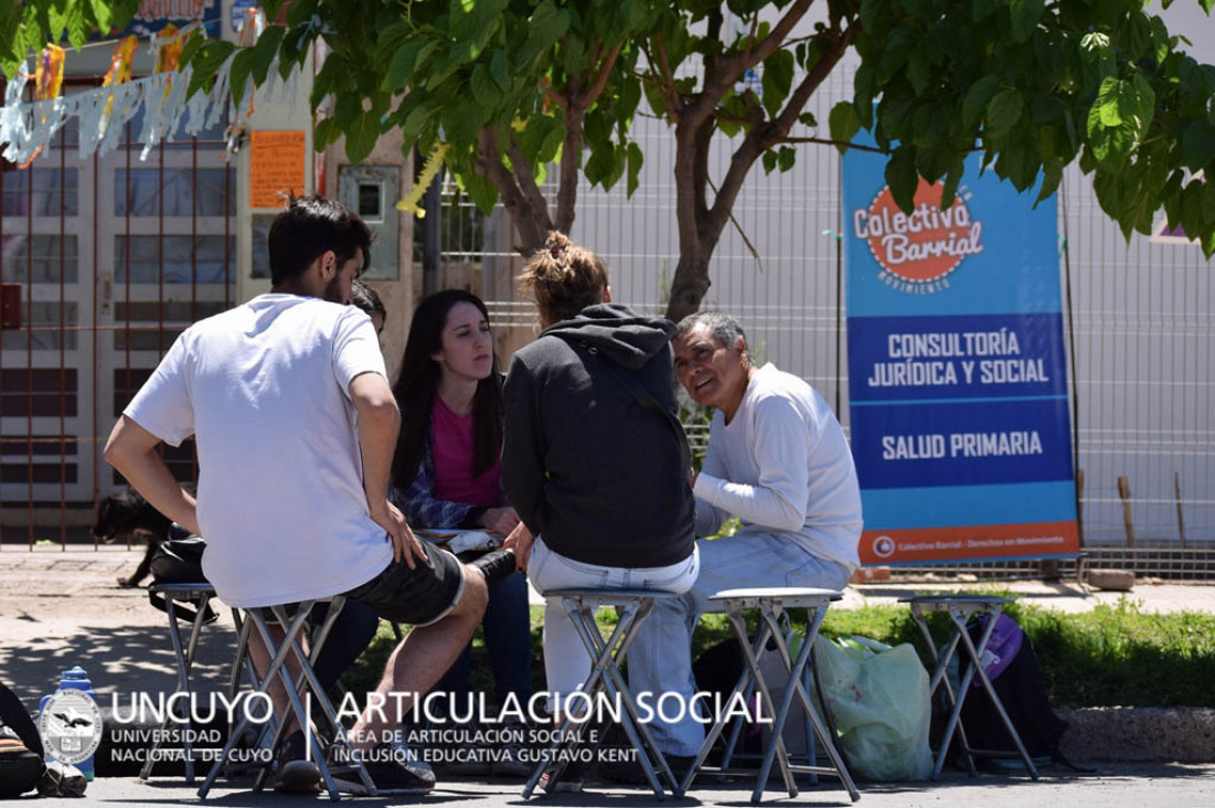 imagen Estudiantes brindan consultas jurídicas de manera itinerante 