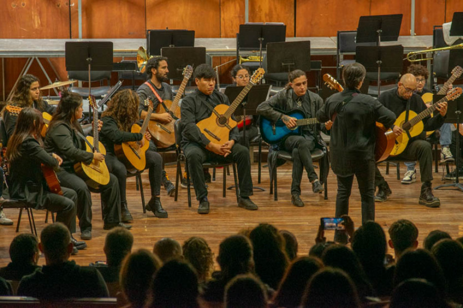 imagen Presentaron un concierto didáctico en la Nave Universitaria