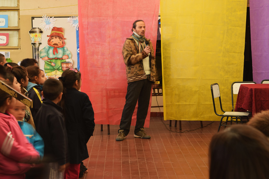 imagen Inauguraron cine escolar comunitario en el Barrio La Gloria