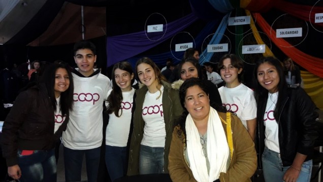 imagen Estudiantes del Martín Zapata participaron en Encuentro Internacional de Cooperativas Escolares
