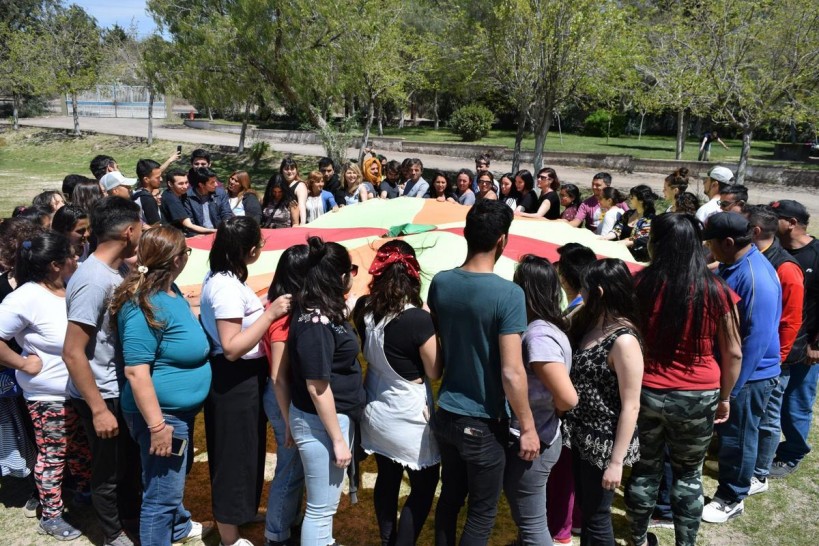 imagen Estudiantes de Chile realizaron prácticas sociales con organizaciones de la provincia