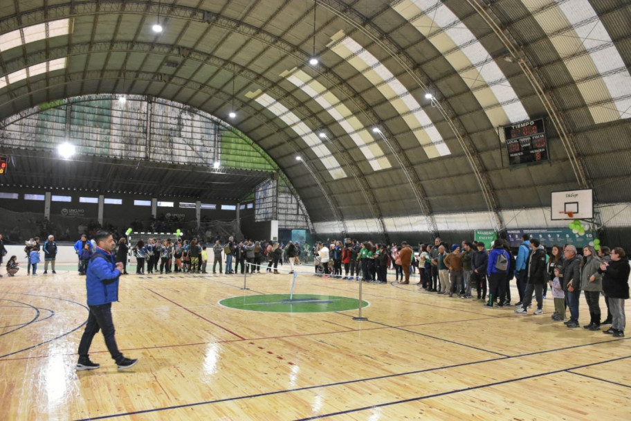 imagen Remodelaron el piso del estadio mayor de la UNCUYO