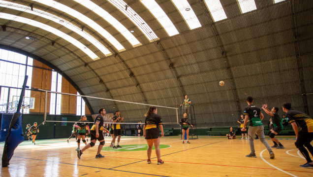 imagen Encuentro deportivo entre Huarpes RC y Club UNCUYO para derribar prejuicios 