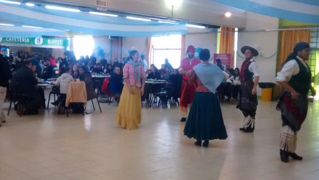 imagen Celebración del Bicentenario de la Independencia en el Comedor