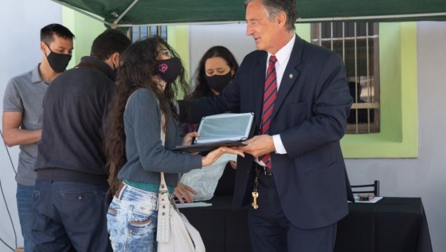 imagen Beca Conectividad: se entregaron tablets a estudiantes