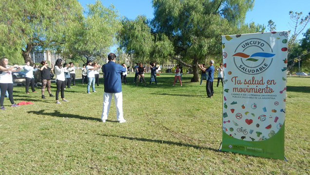 imagen Clases de Tai Chi Chuan y Qi Gong en el Comedor Universitario