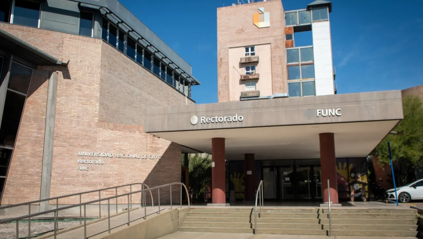 imagen que ilustra noticia Receso estival 2026