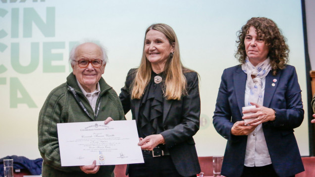 imagen La UNCUYO otorgó el Doctor Honoris Causa al físico Conrado Franco Varotto