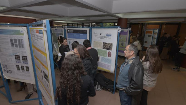 imagen En conmemoración a los 50º de la Noche de los Bastones Largos, finalizó la Pre-Jornada de Jóvenes Investigadores