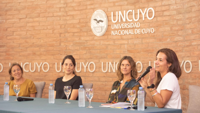 imagen Investigadoras y artistas fueron protagonistas de un conversatorio en la UNCUYO