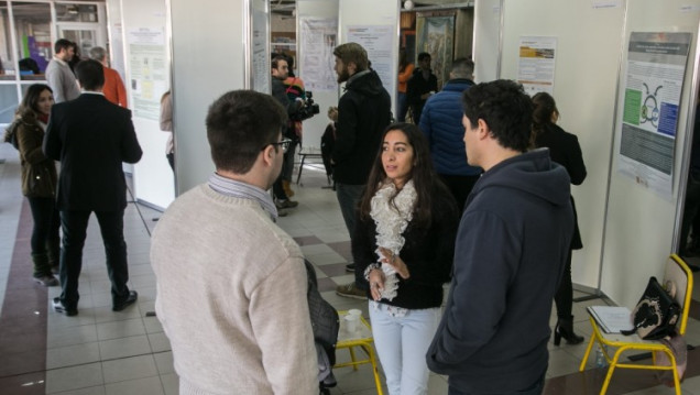 imagen Exhibición de trabajos científicos a cargo de jóvenes investigadores