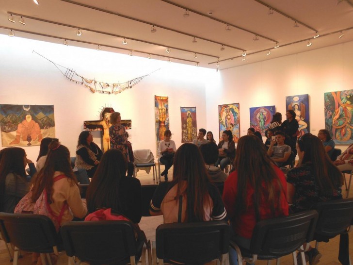 imagen Se realizó el conversatorio sobre Arte y Feminismo con la artista plástica Cristina Pérez