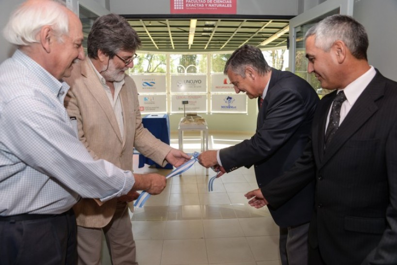 imagen La UNCuyo inauguró planta piloto para la extracción de carbonato de litio