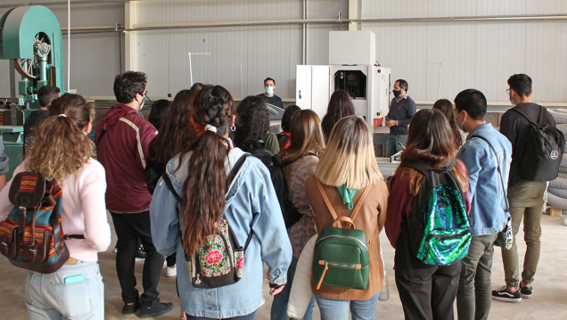 imagen Estudiantes de la carrera de Arquitectura visitaron el Centro Tecnológico de la Madera