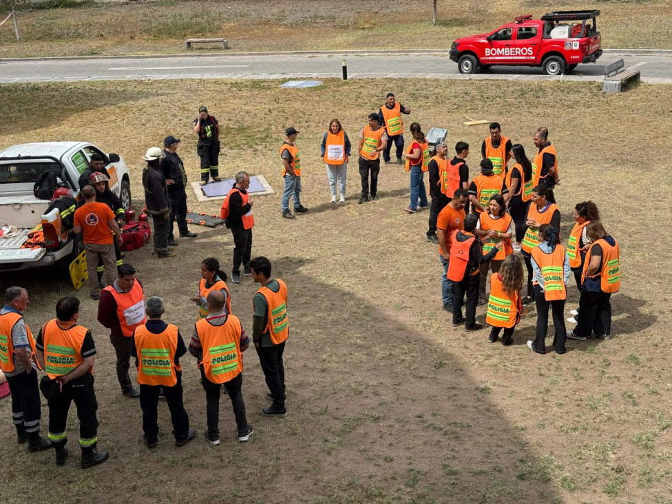 imagen La Capacitación a Brigadistas reforzó sus acciones de seguridad con un simulacro y una capacitación sobre incendios