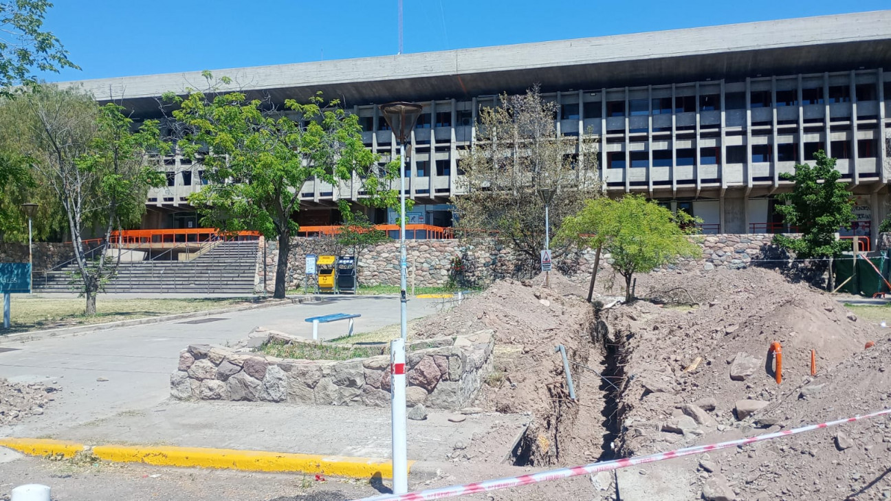 imagen La UNCUYO avanza en la renovación integral de su sistema cloacal
